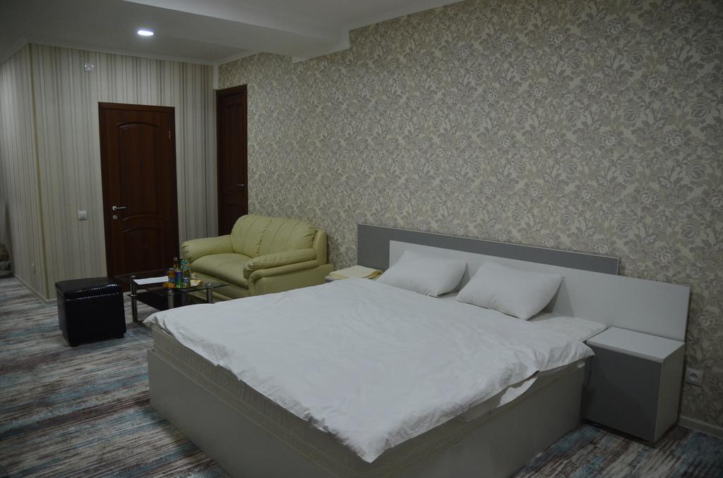 Dream Hotel Chisinau Bagian luar foto