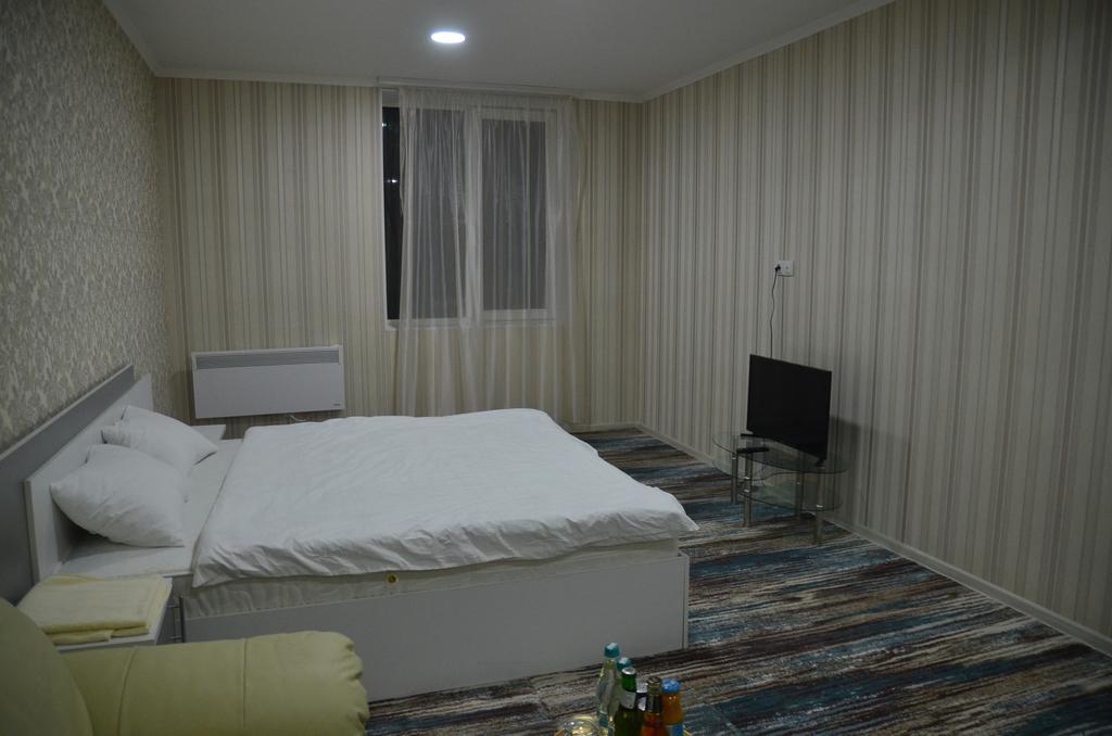 Dream Hotel Chisinau Bagian luar foto