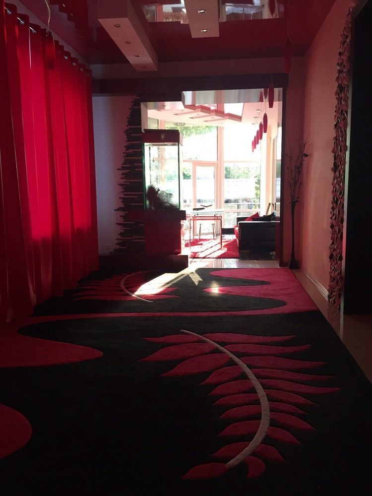 Dream Hotel Chisinau Bagian luar foto