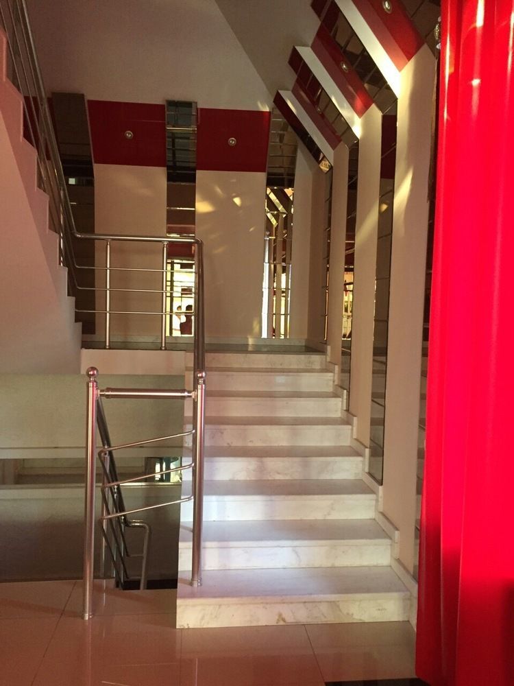Dream Hotel Chisinau Bagian luar foto